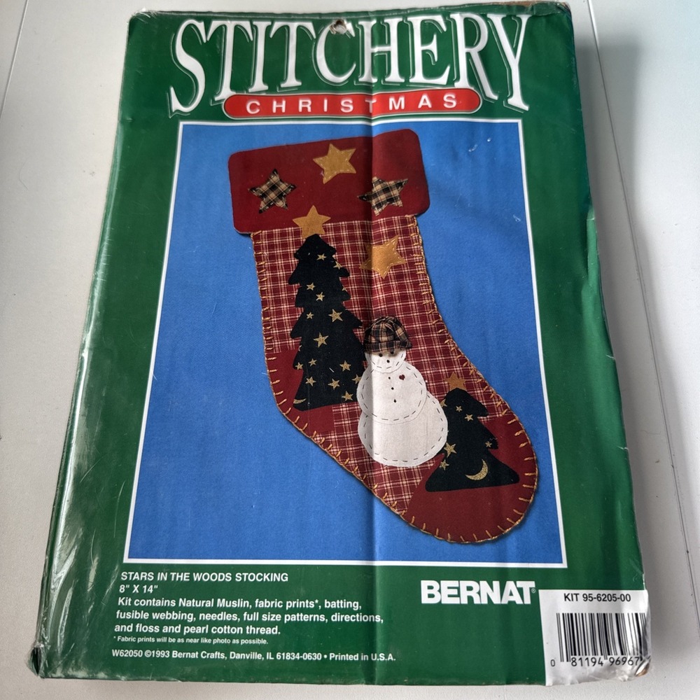 BERNAT STARS IN THE WOODS CHRISTMAS STOCKING KIT 95-6205-00 NIP 1993